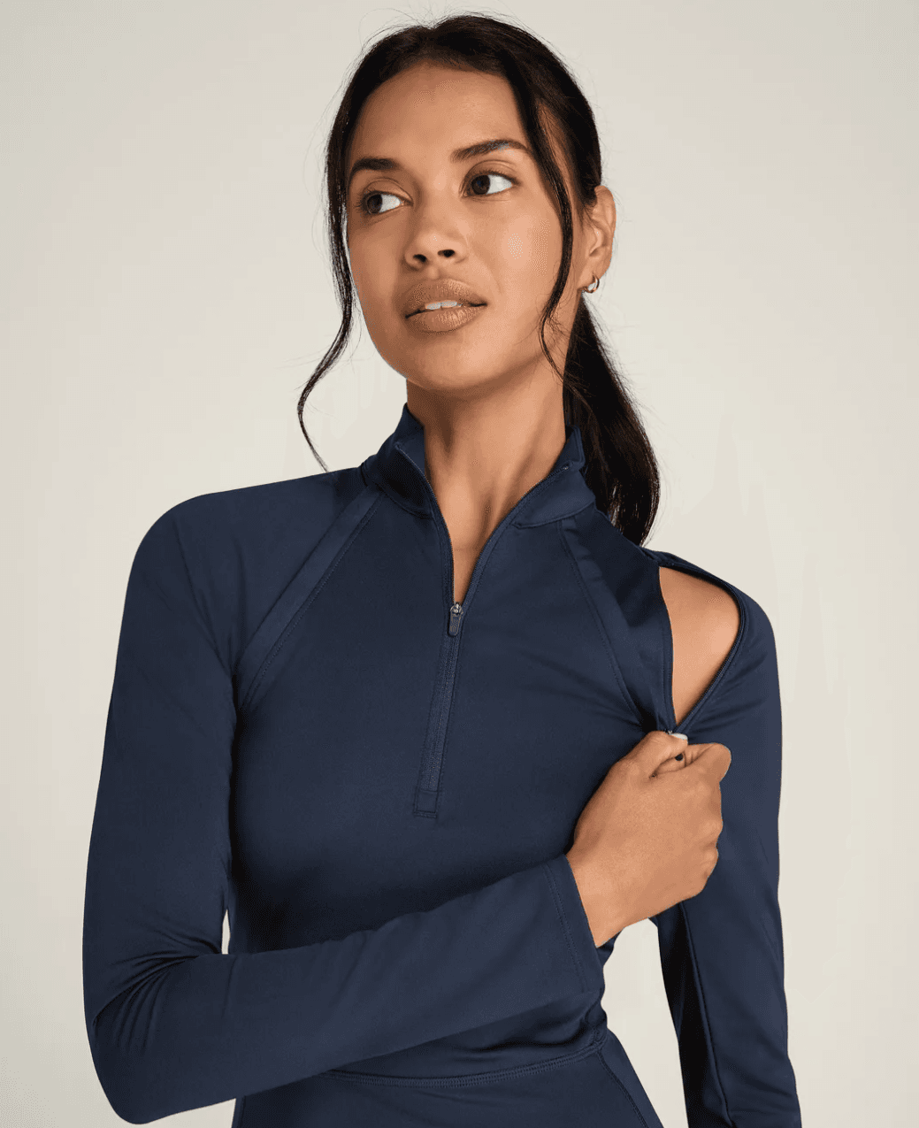Damen Tennis-Sportswear in Wien – Performance und Courtstyle Design