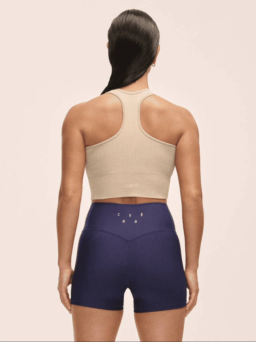 Fitness-Sportswear für Damen in Wien – bequem, modern & Courtstyle-inspiriert