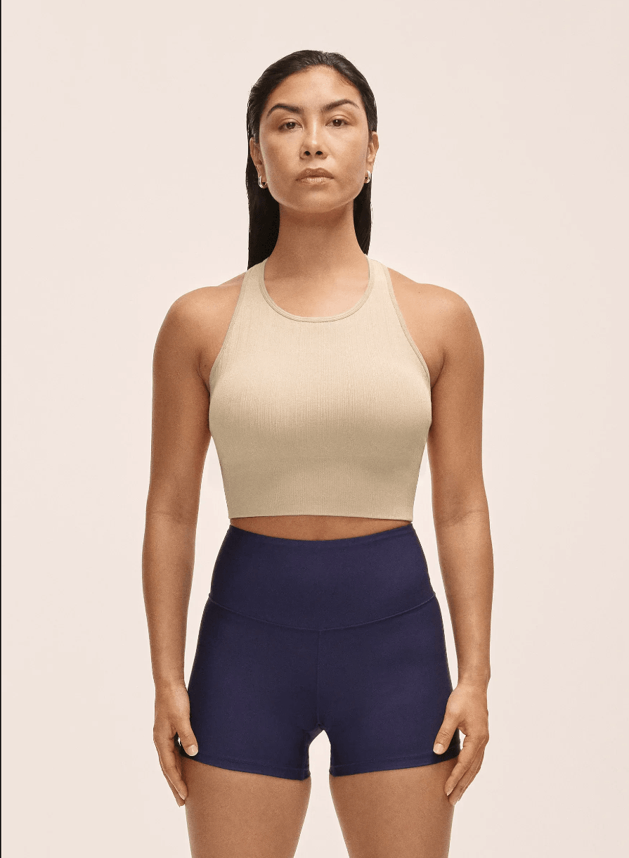 Fitness-Sportswear für Damen in Wien – bequem, modern & Courtstyle-inspiriert